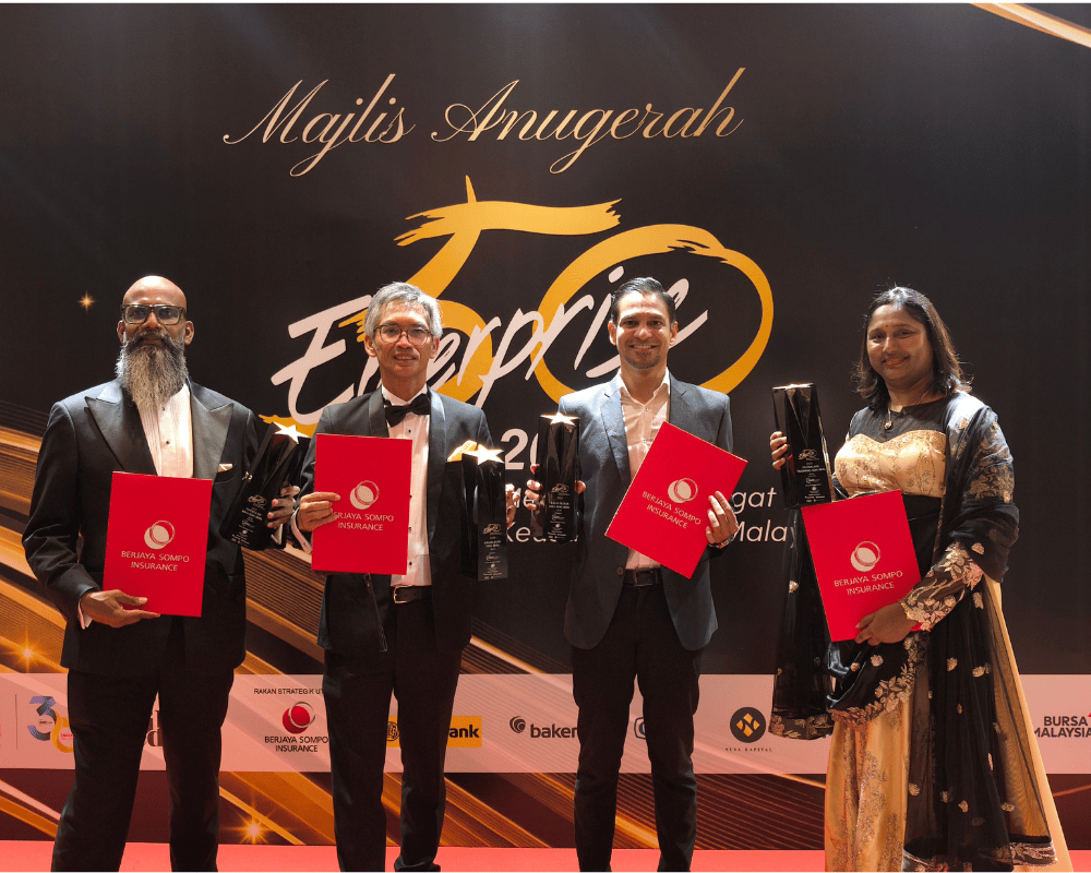 Some of the recipients of the SME Corp Malaysia Enterprise 50 (E50) Award at the awards presentation ceremony.